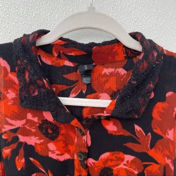 *50% OFF! Volcom lace floral dress button top black red - Picture 3 of 7